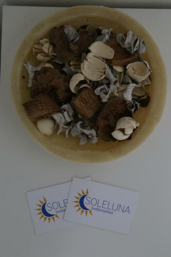 Soleluna Fiera 6 Rooms Bologna Luaran gambar