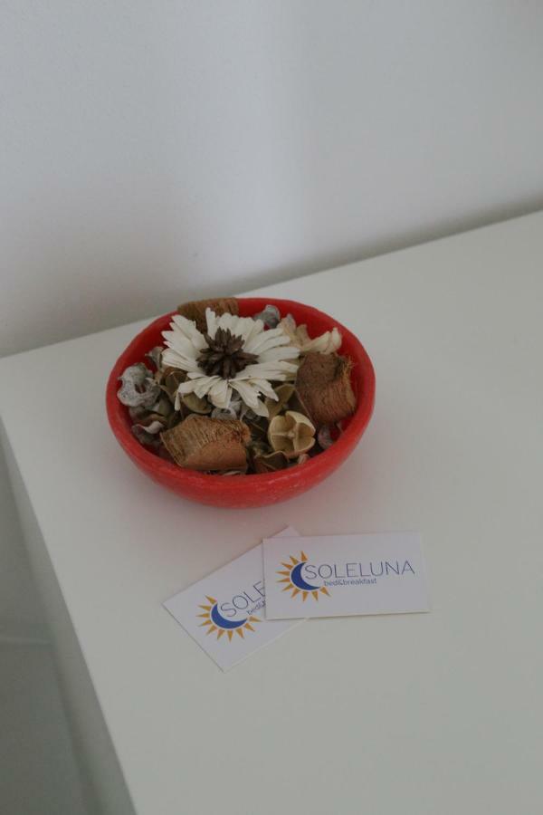 Soleluna Fiera 6 Rooms Bologna Luaran gambar